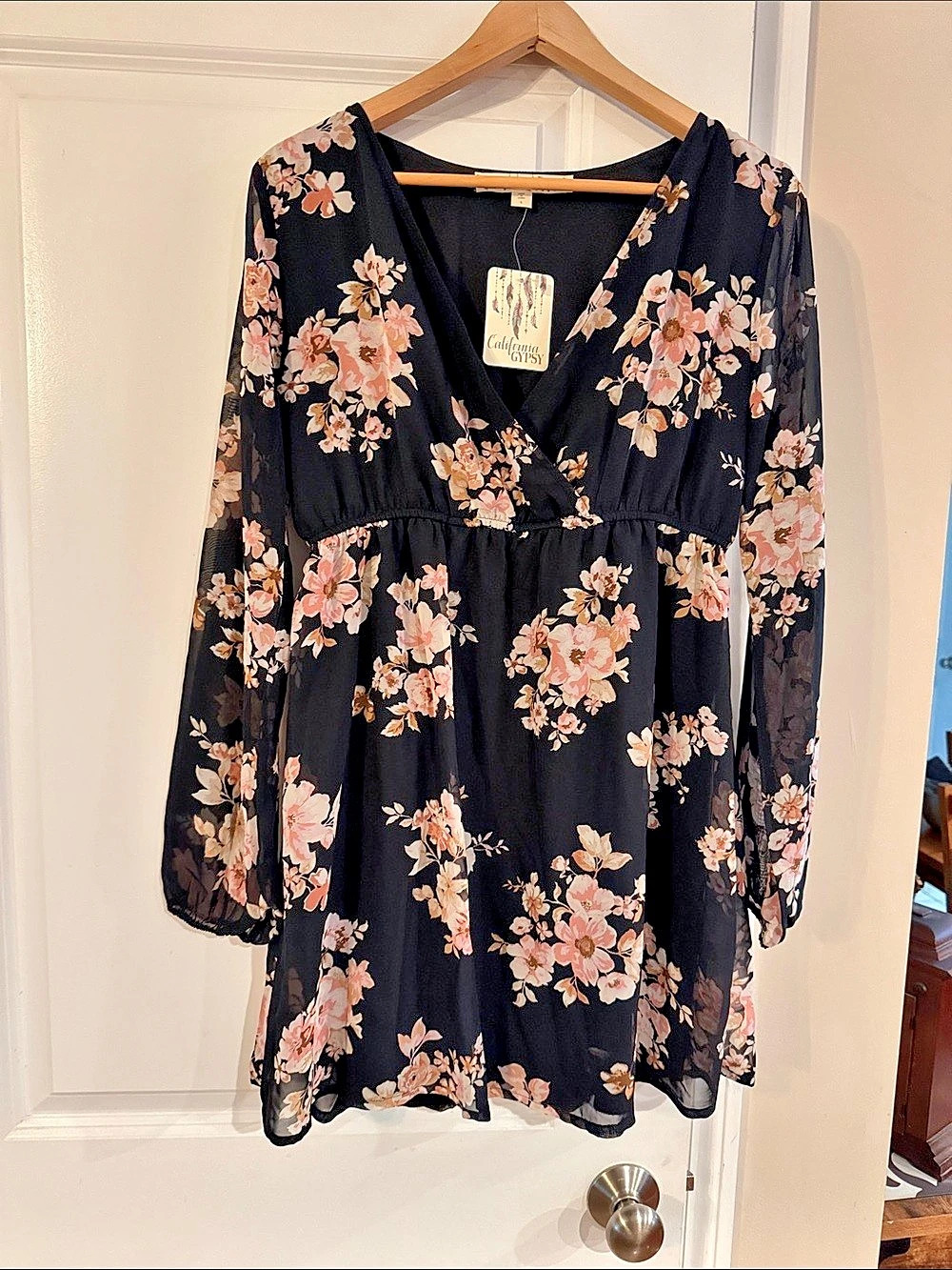 California Gypsy Floral Mini Dress in Black & Pink Size Large NWT